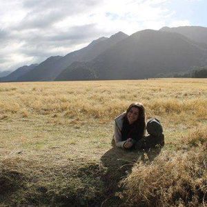 Meet your Posher, Daniela